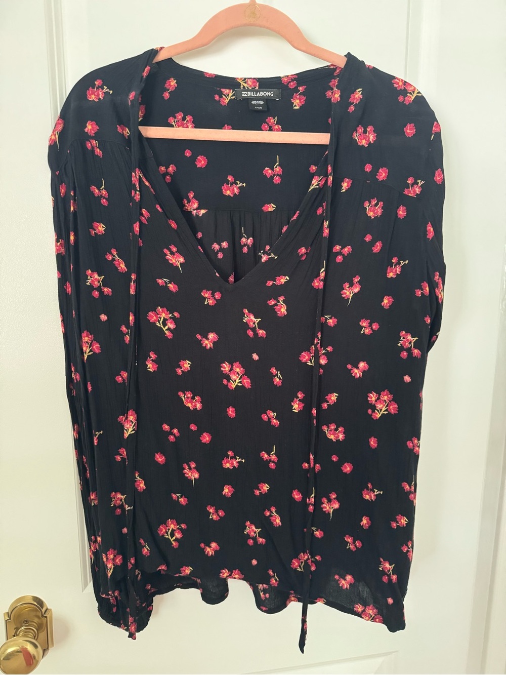 Billabong Black Floral V-Neck Tie-Front Blouse